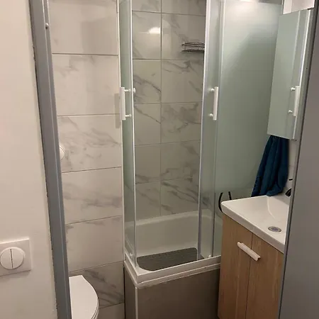 Charming In La Defense With Free Parking Apartment Courbevoie