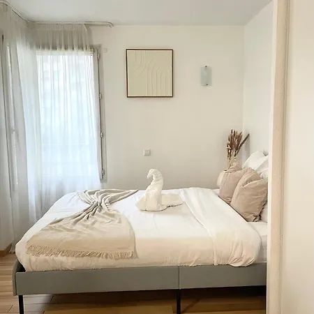 Le Michel Ange Apartamento Courbevoie
